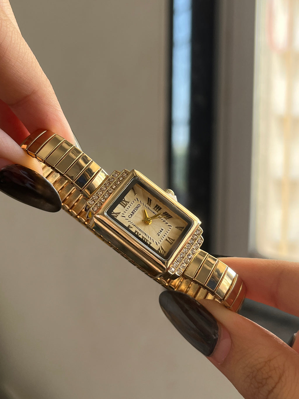 stretchable watch 13