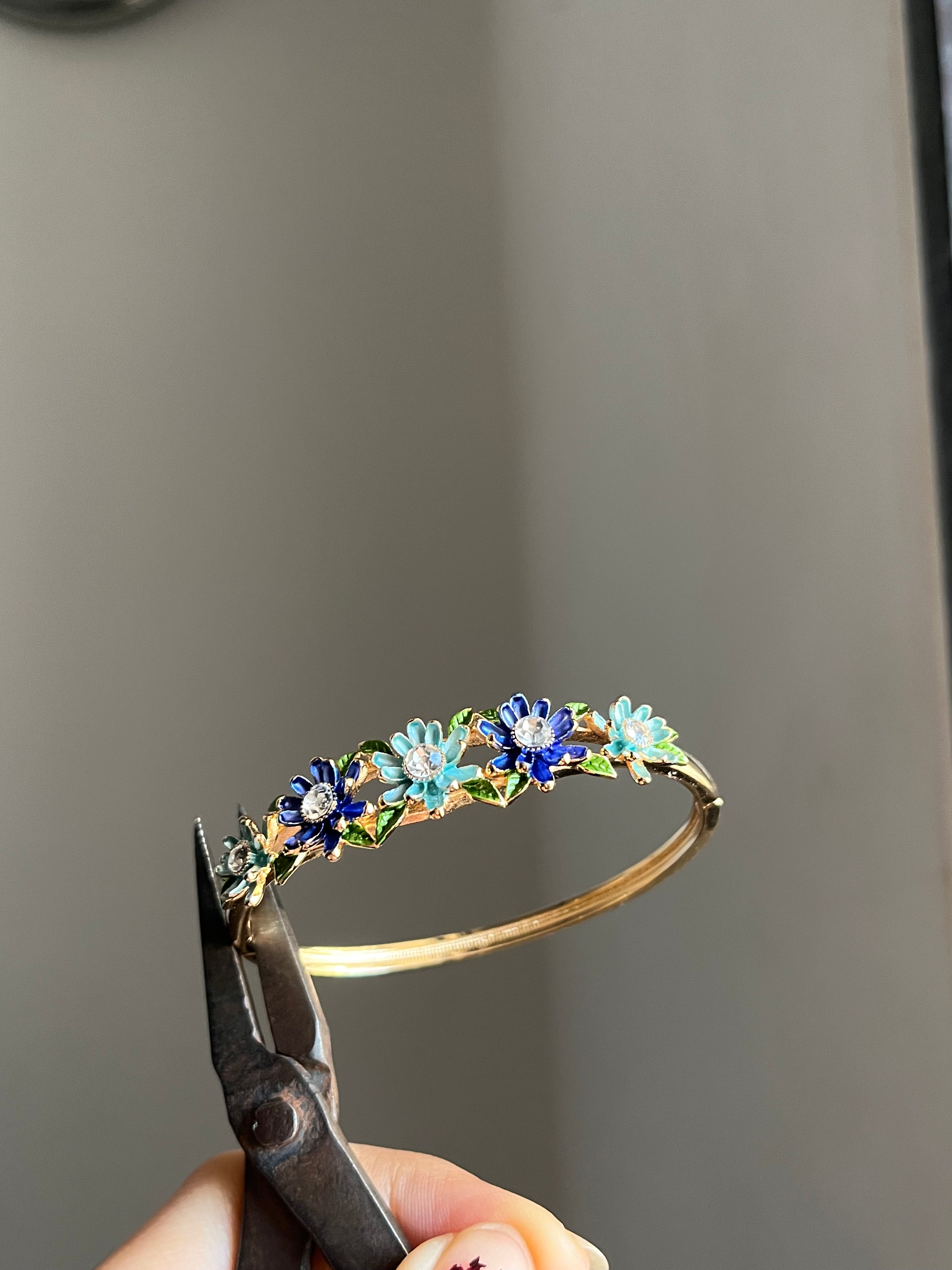 blue sunflower bangle