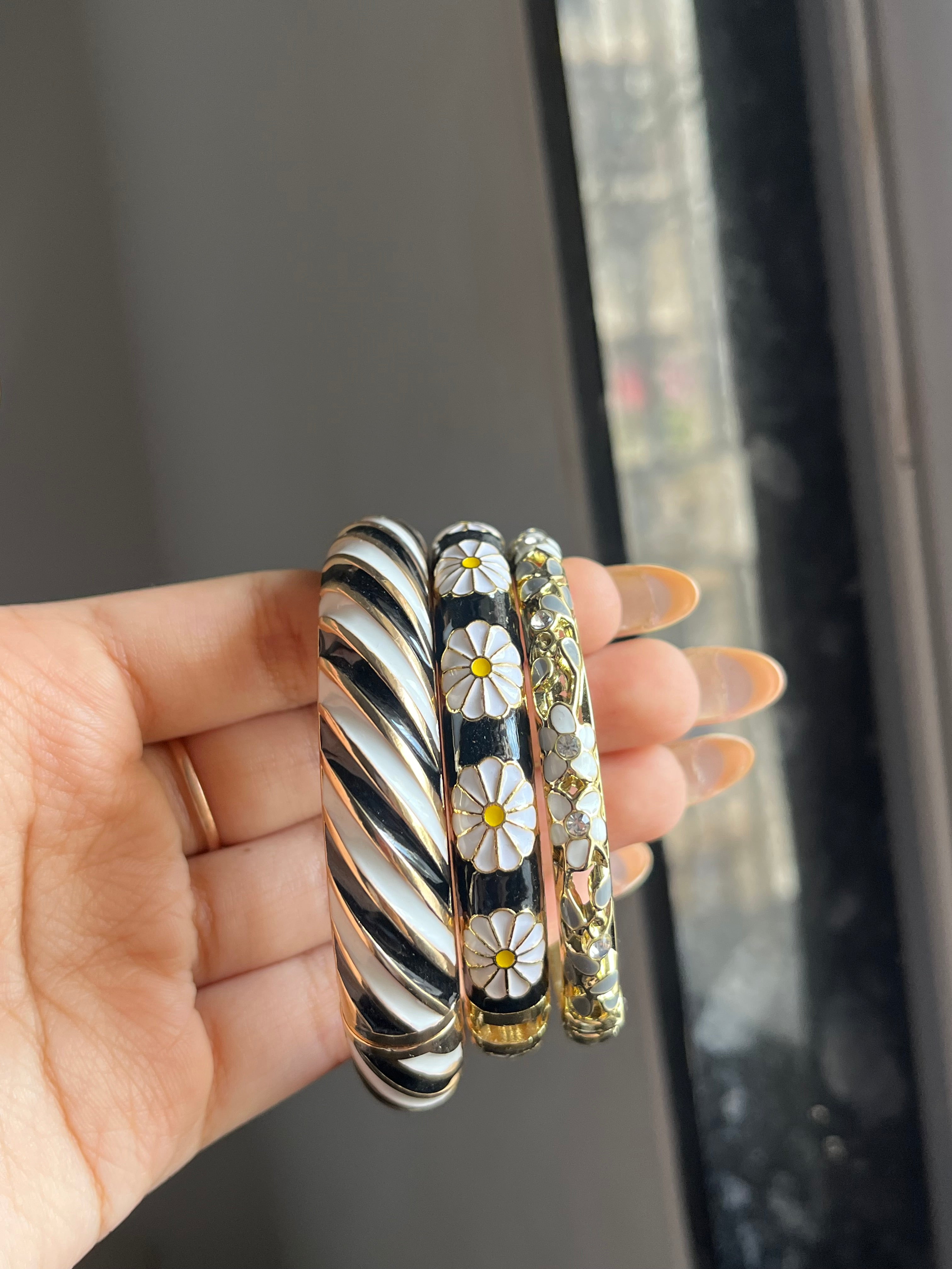 b&w stack