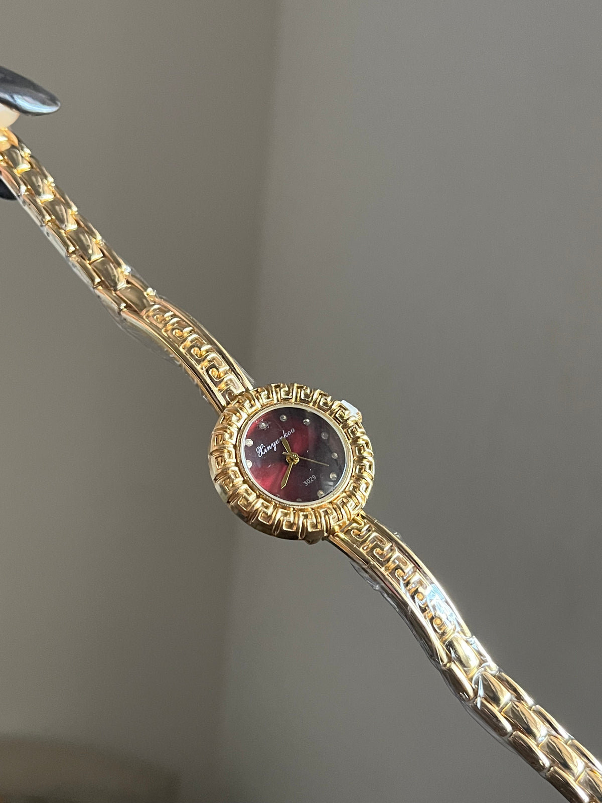 vintage watch 52