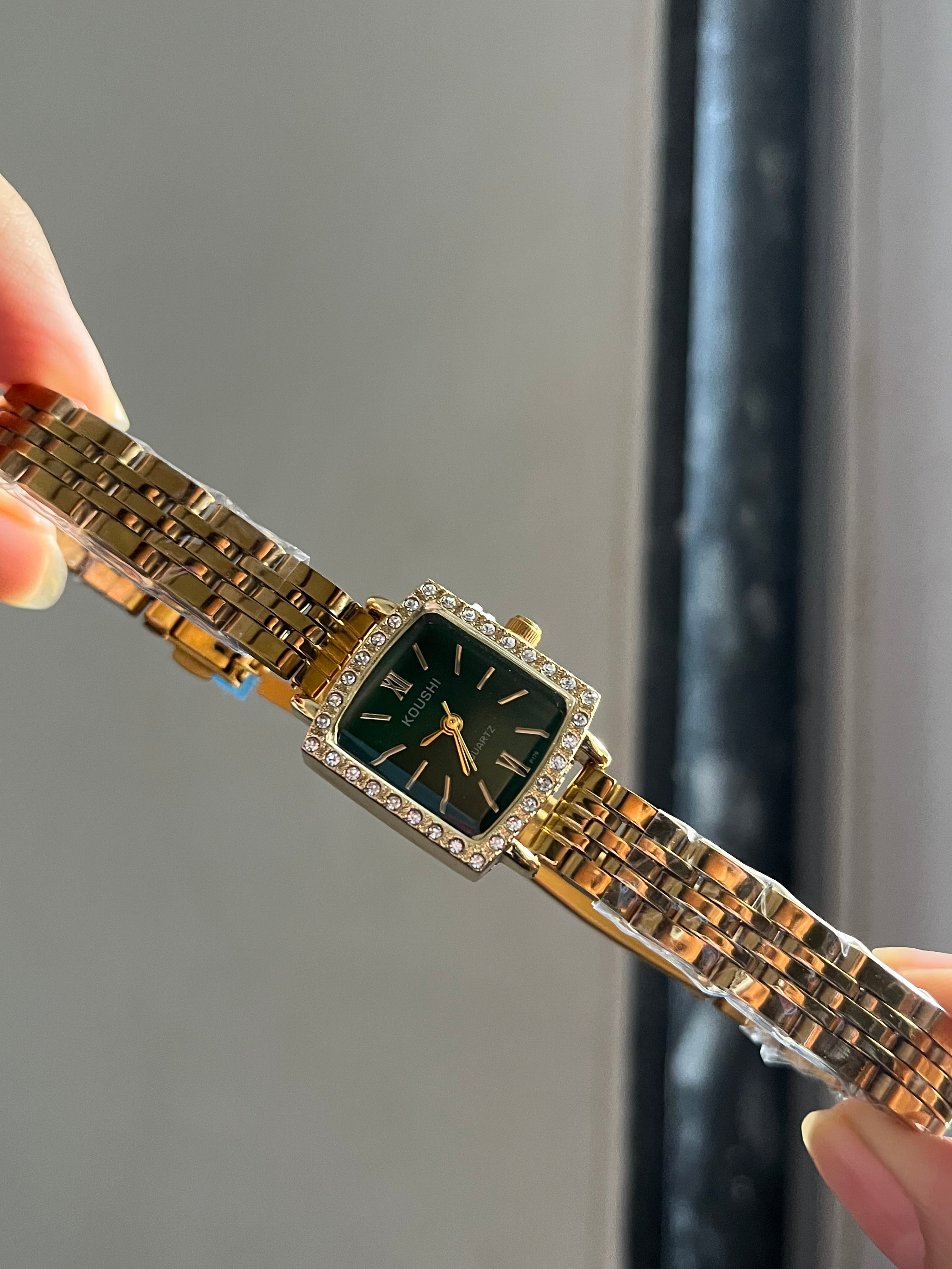 evelina watch