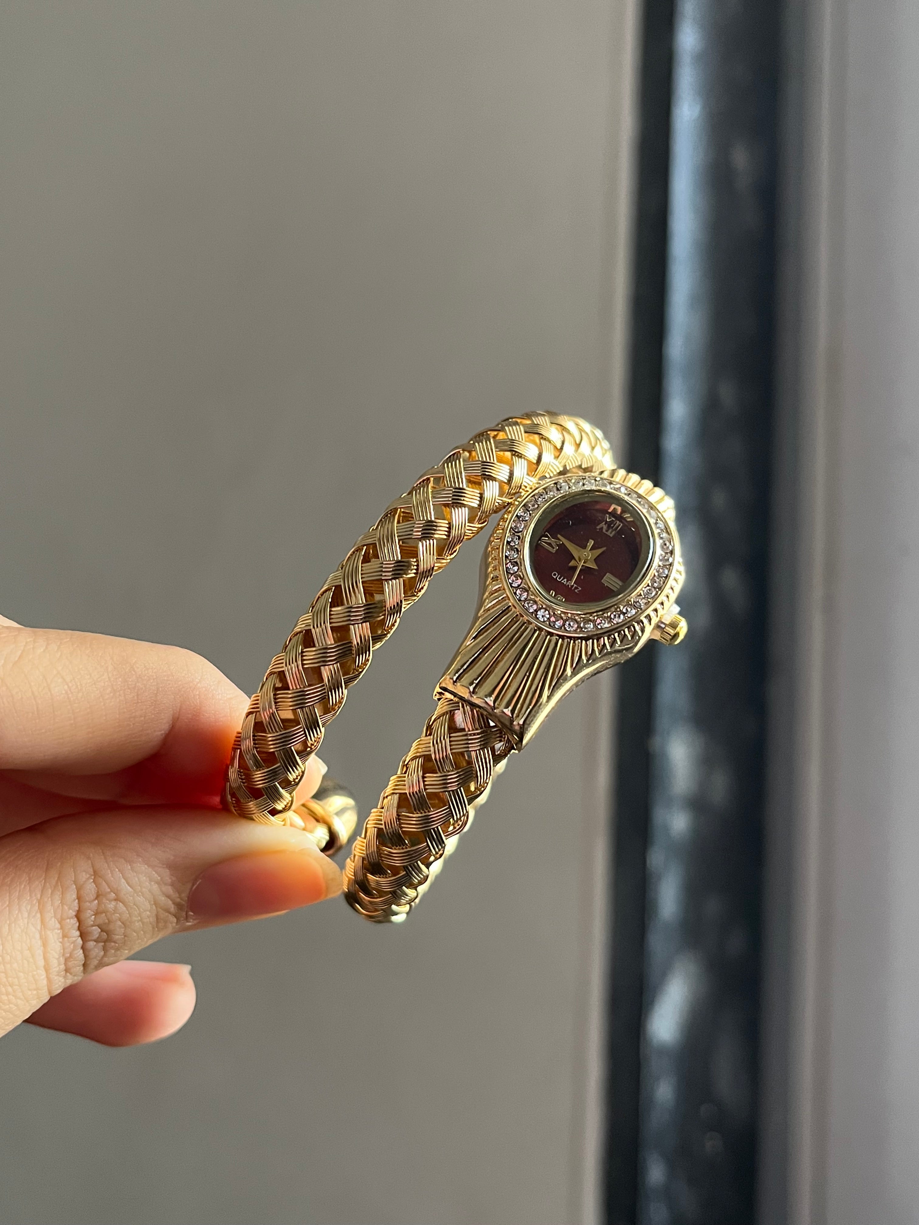 cherry red serpenti 2.0 watch
