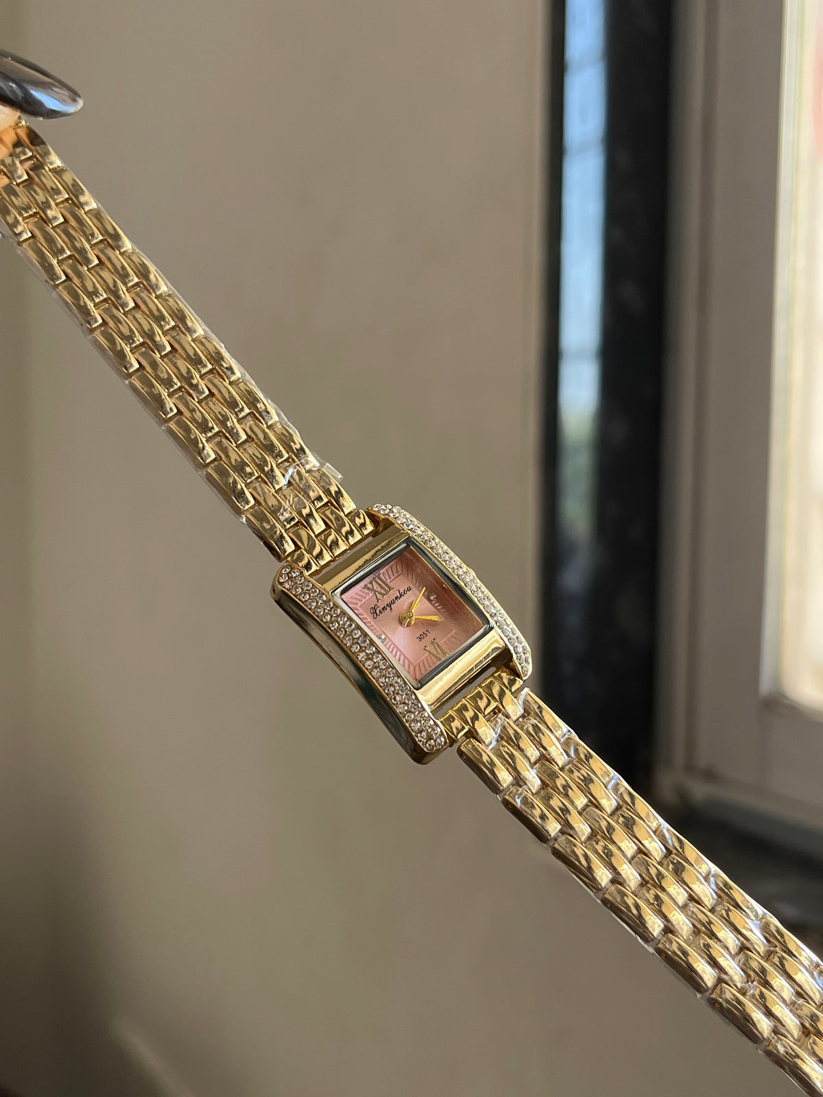 vintage watch 80