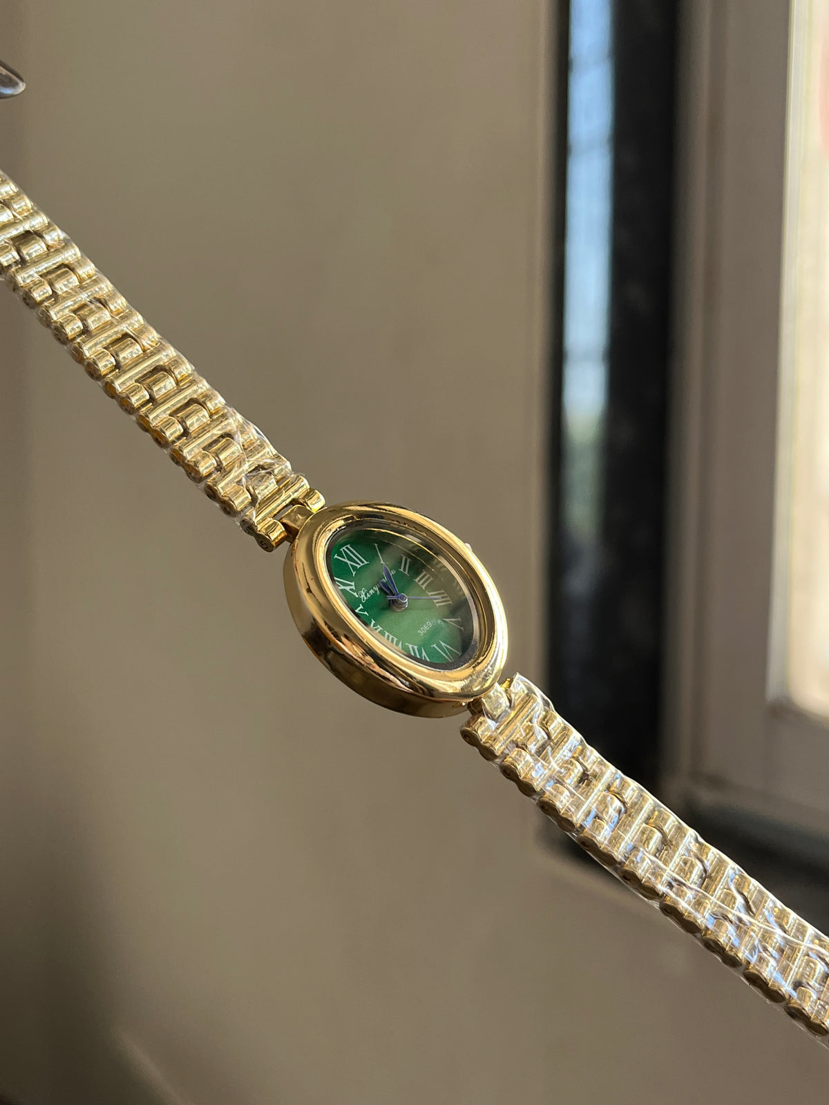 vintage watch 64
