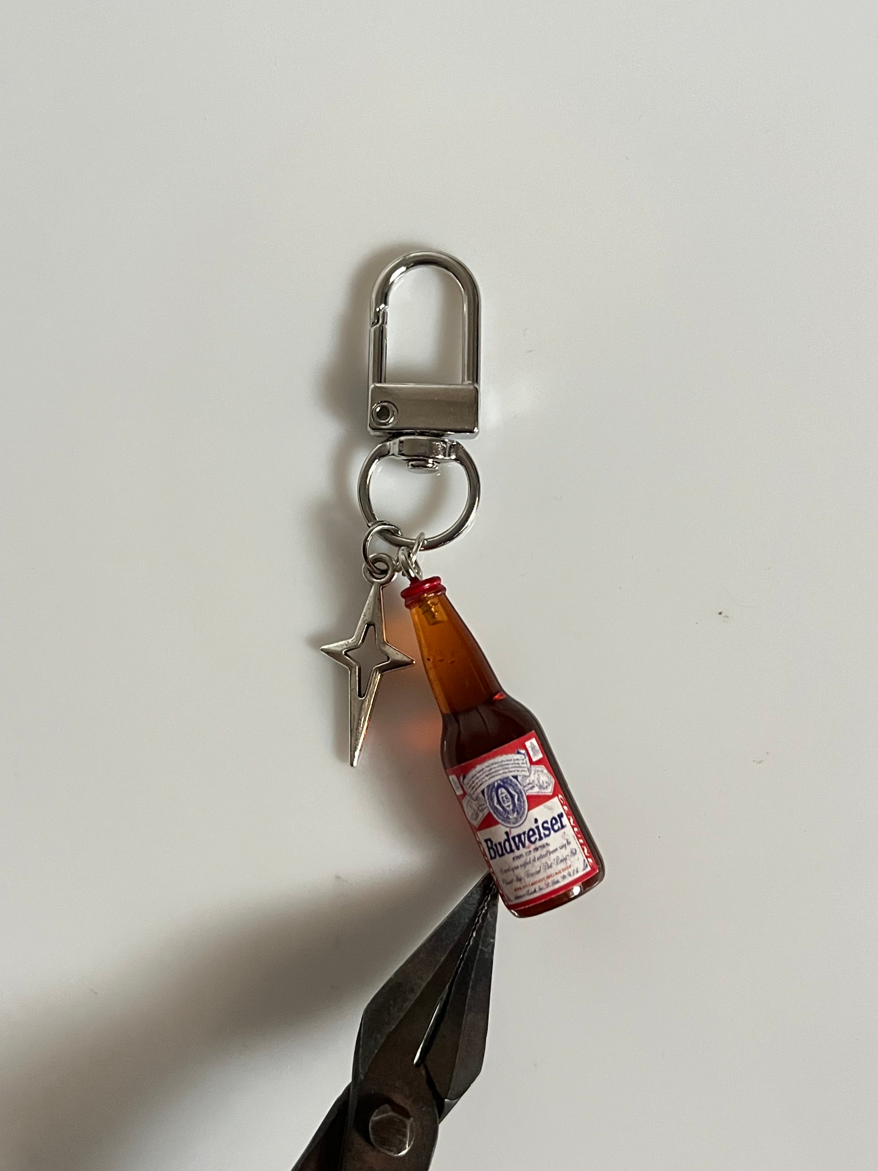 budweiser beer keychain