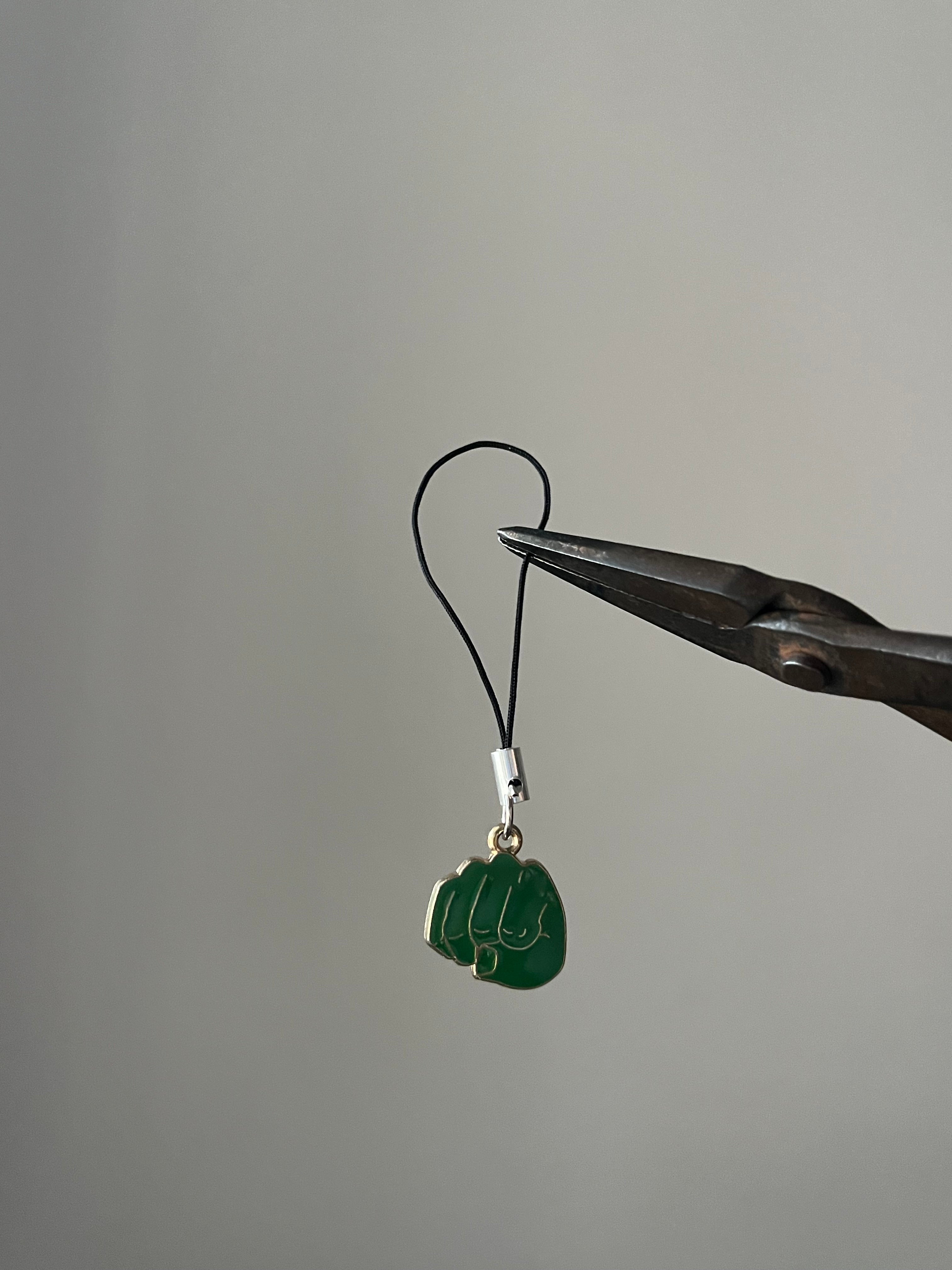 thor hand phone hanging