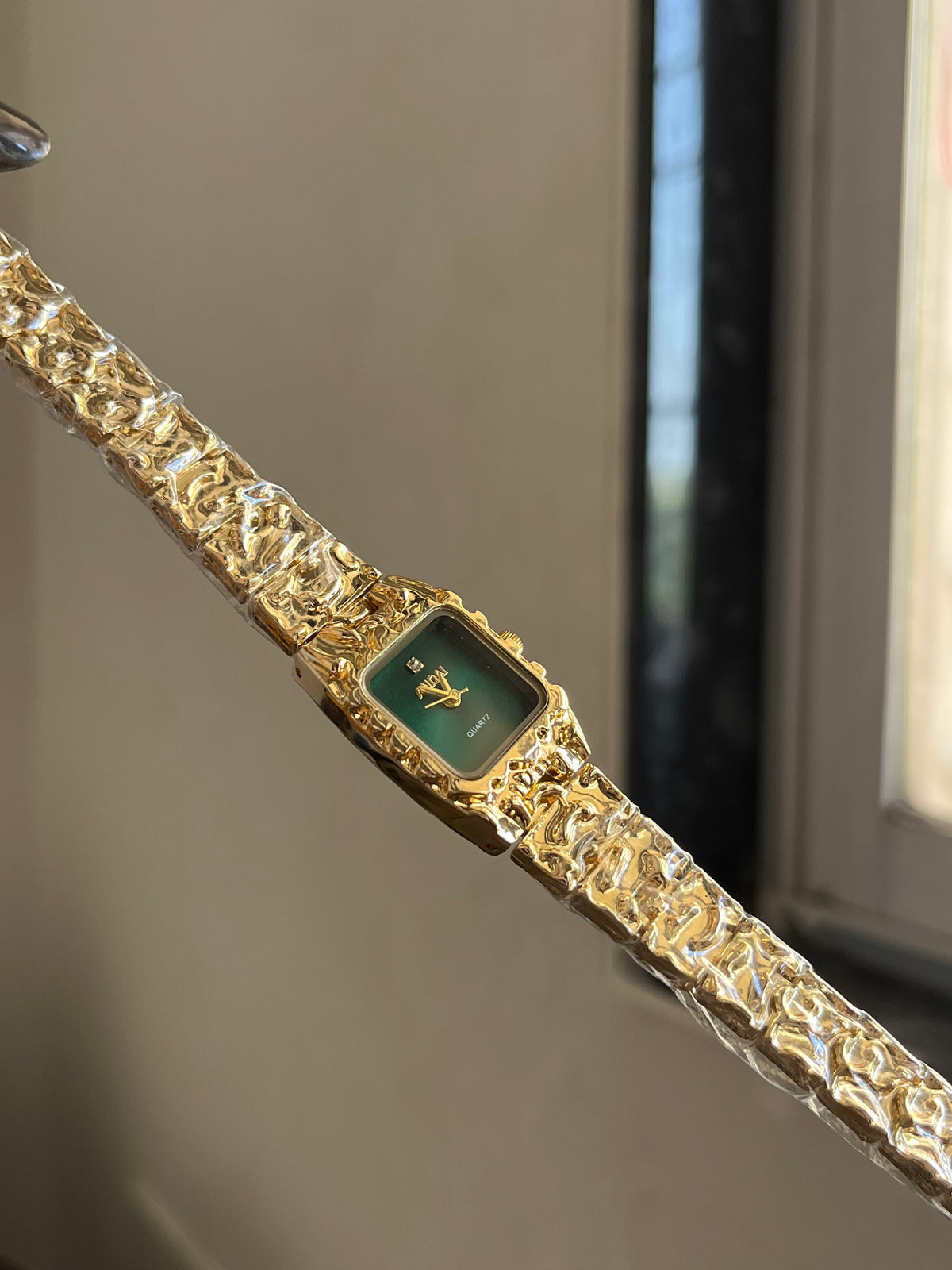 vintage watch 62