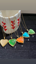 Openable monalisa photo pendants