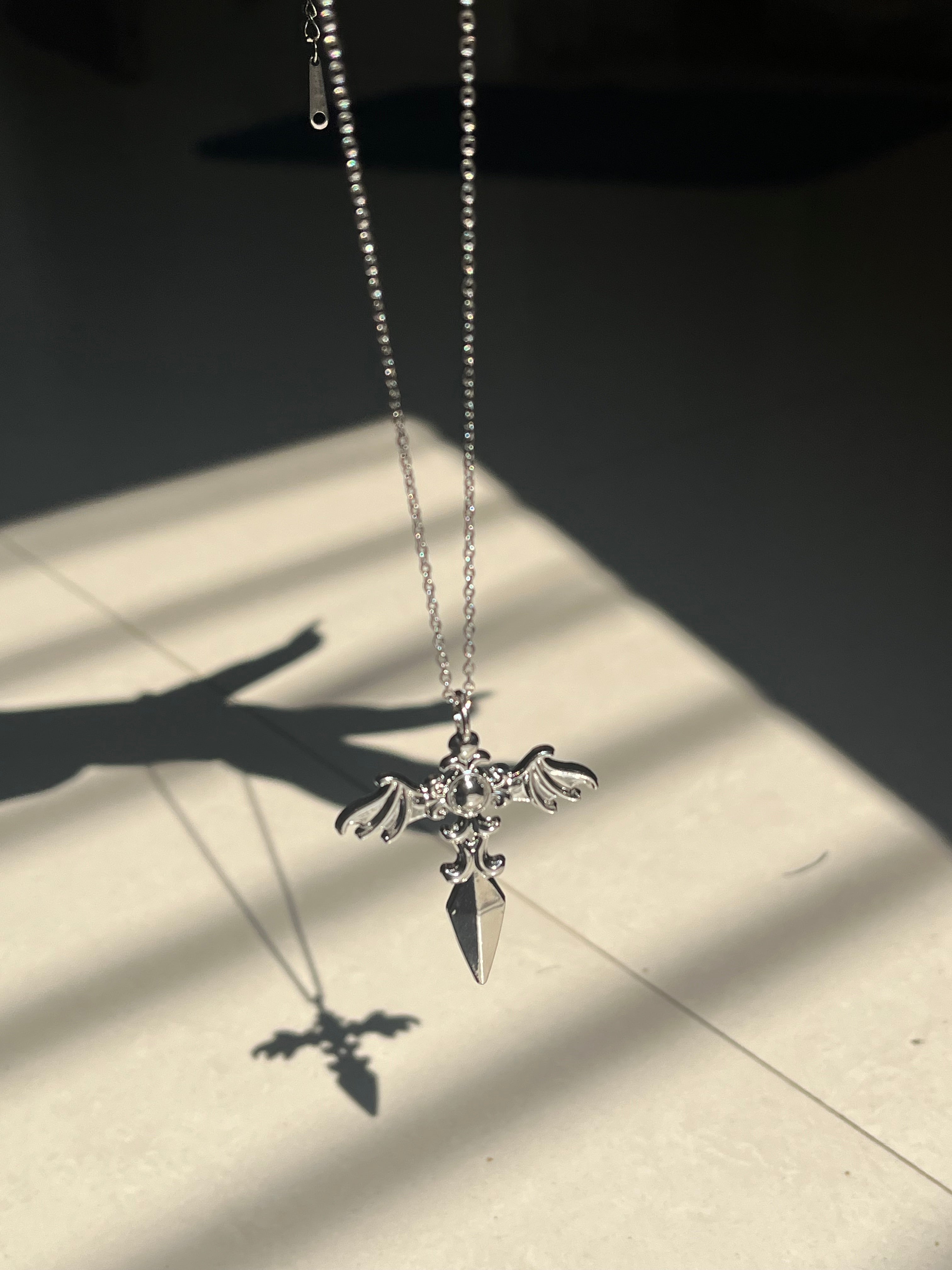 dagger chain