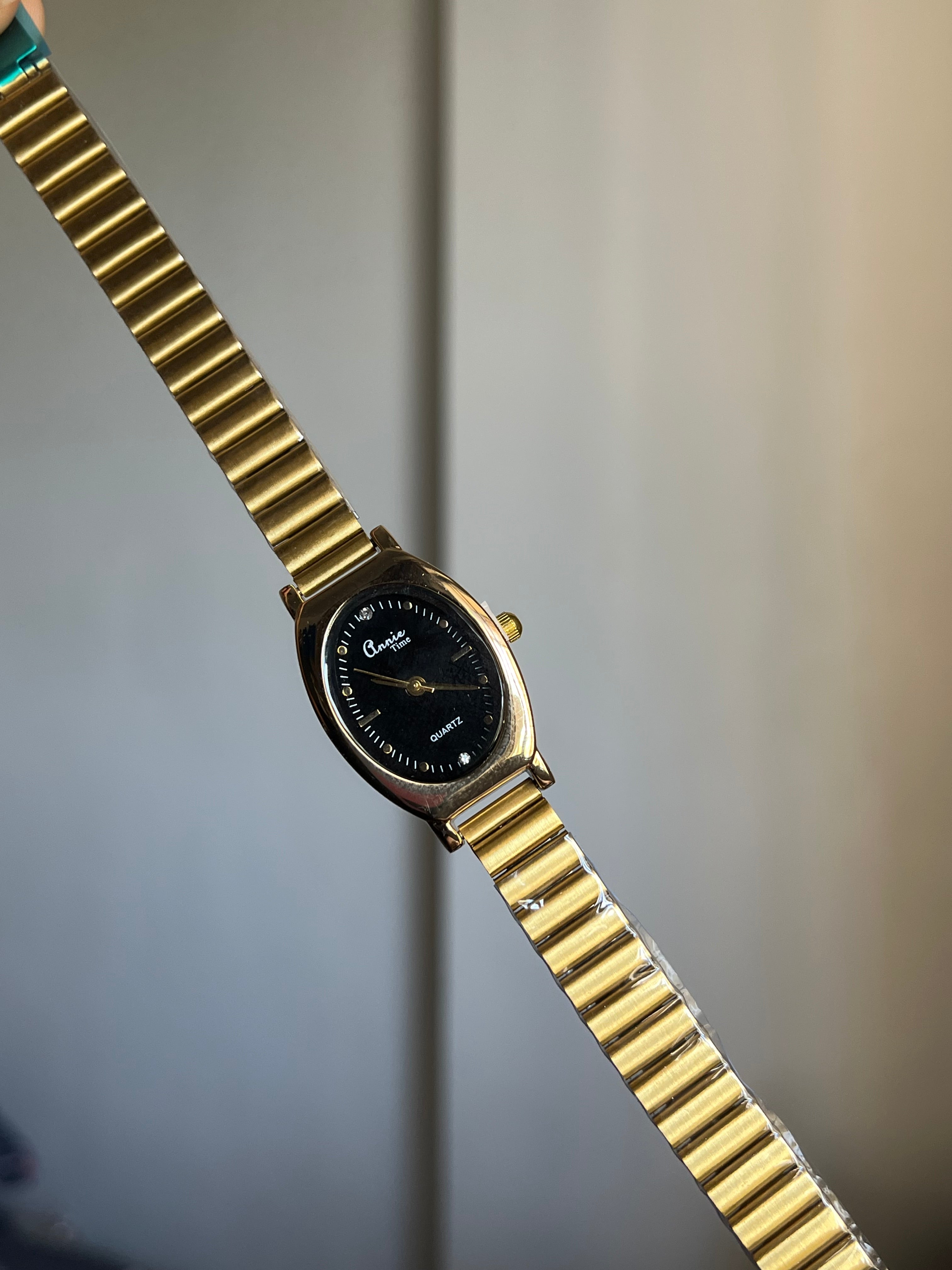 isadora watch
