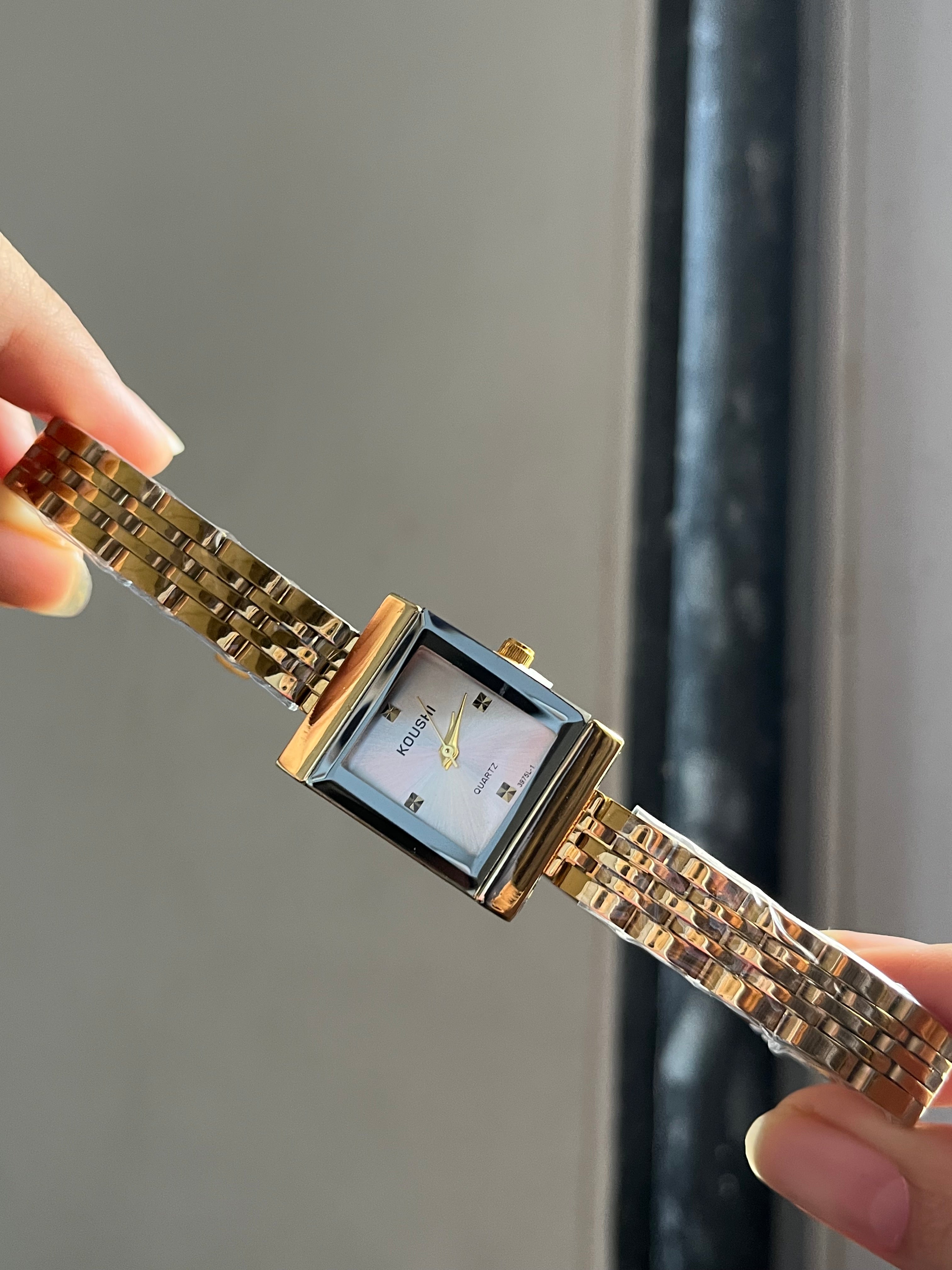 annelise watch