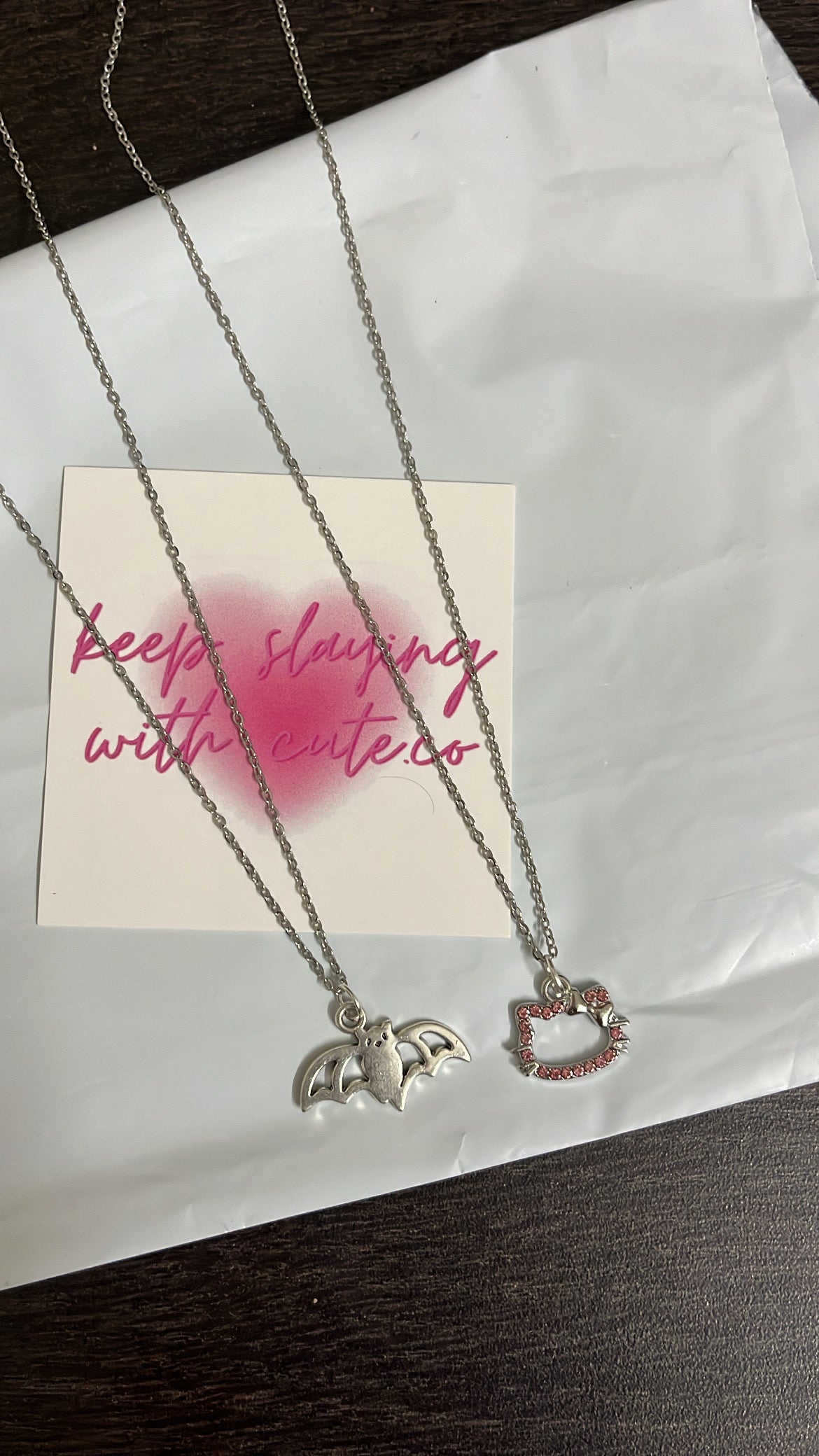 batman x hello kitty chain duo