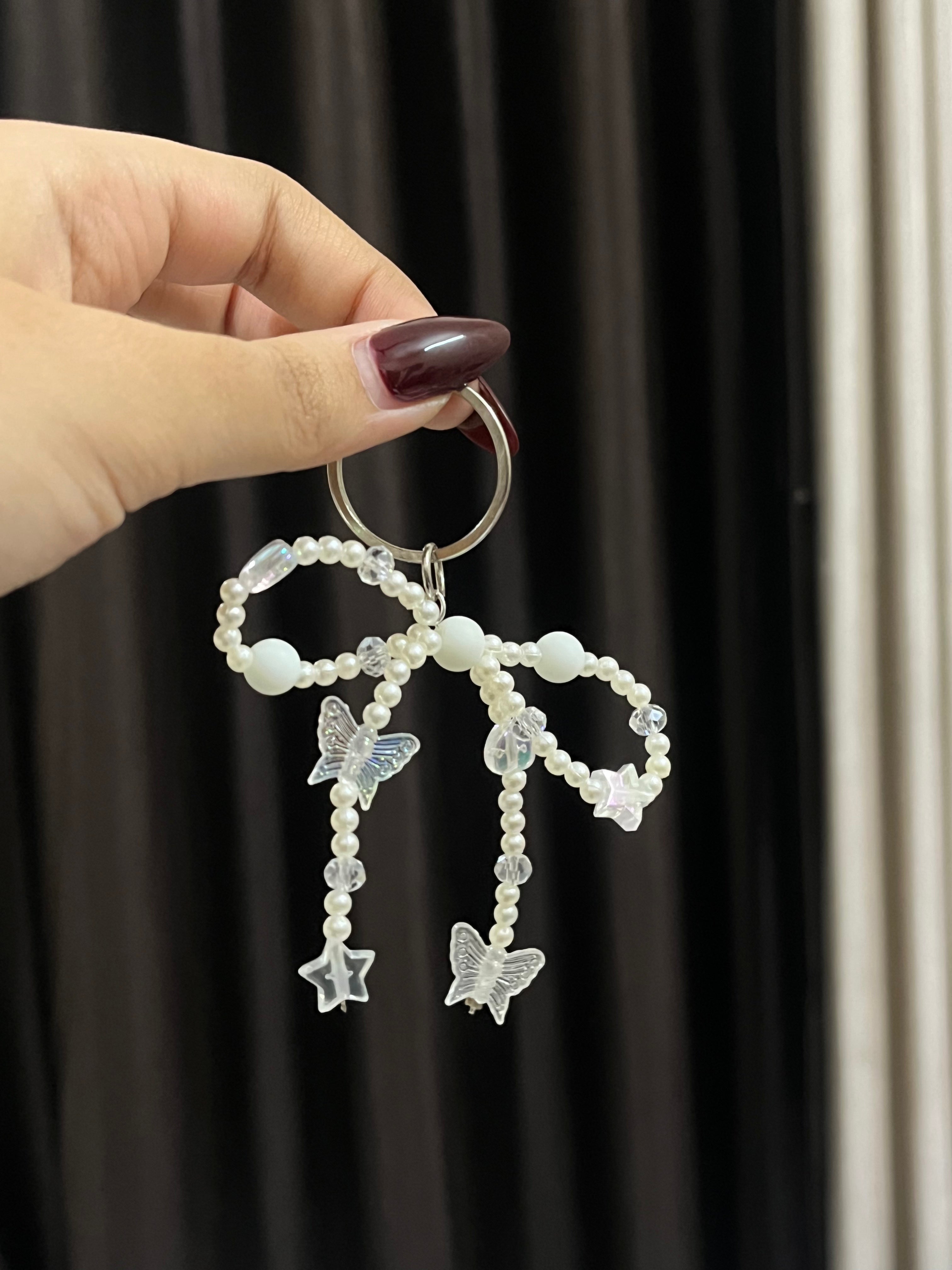 bow keychain