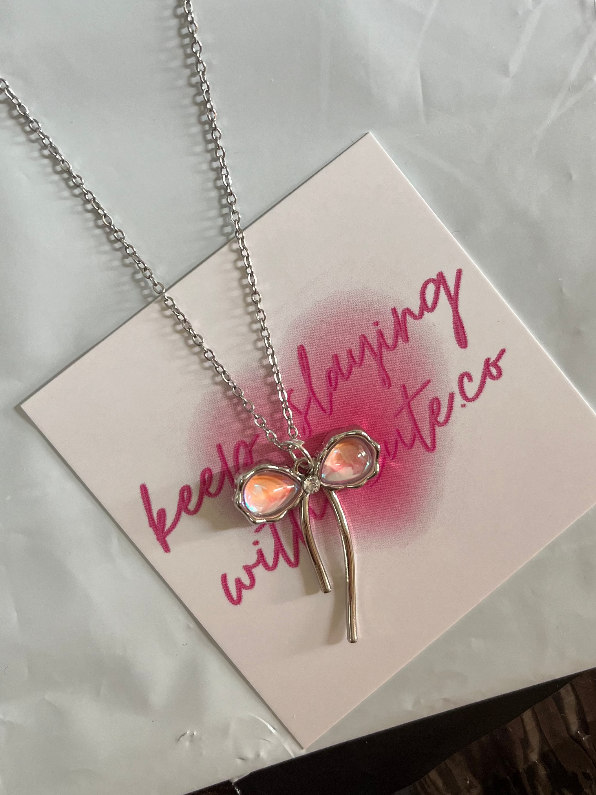pink bow chain