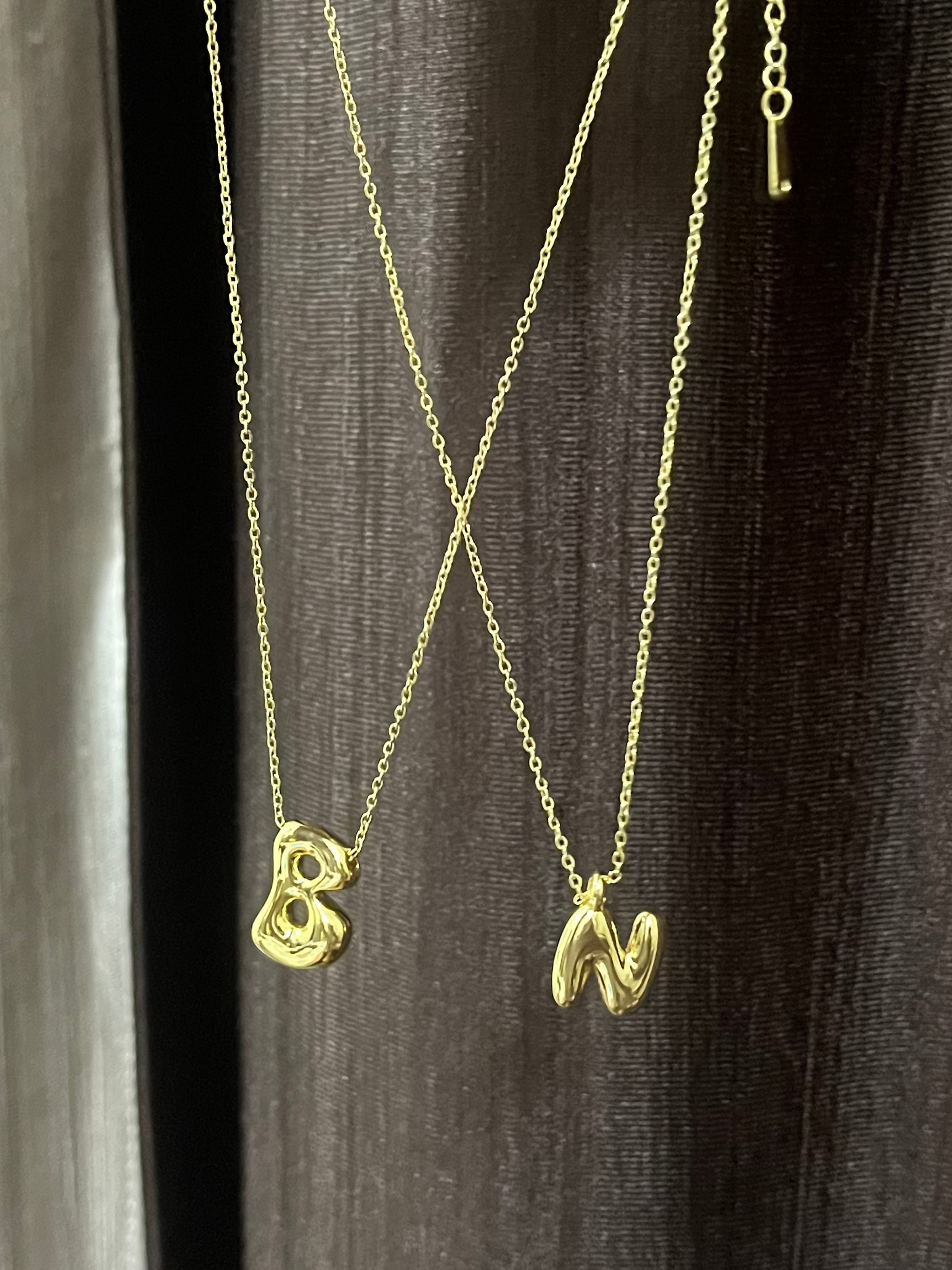 bubble initials chain