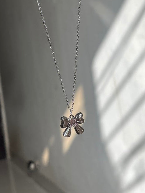 pink diamond bow chain