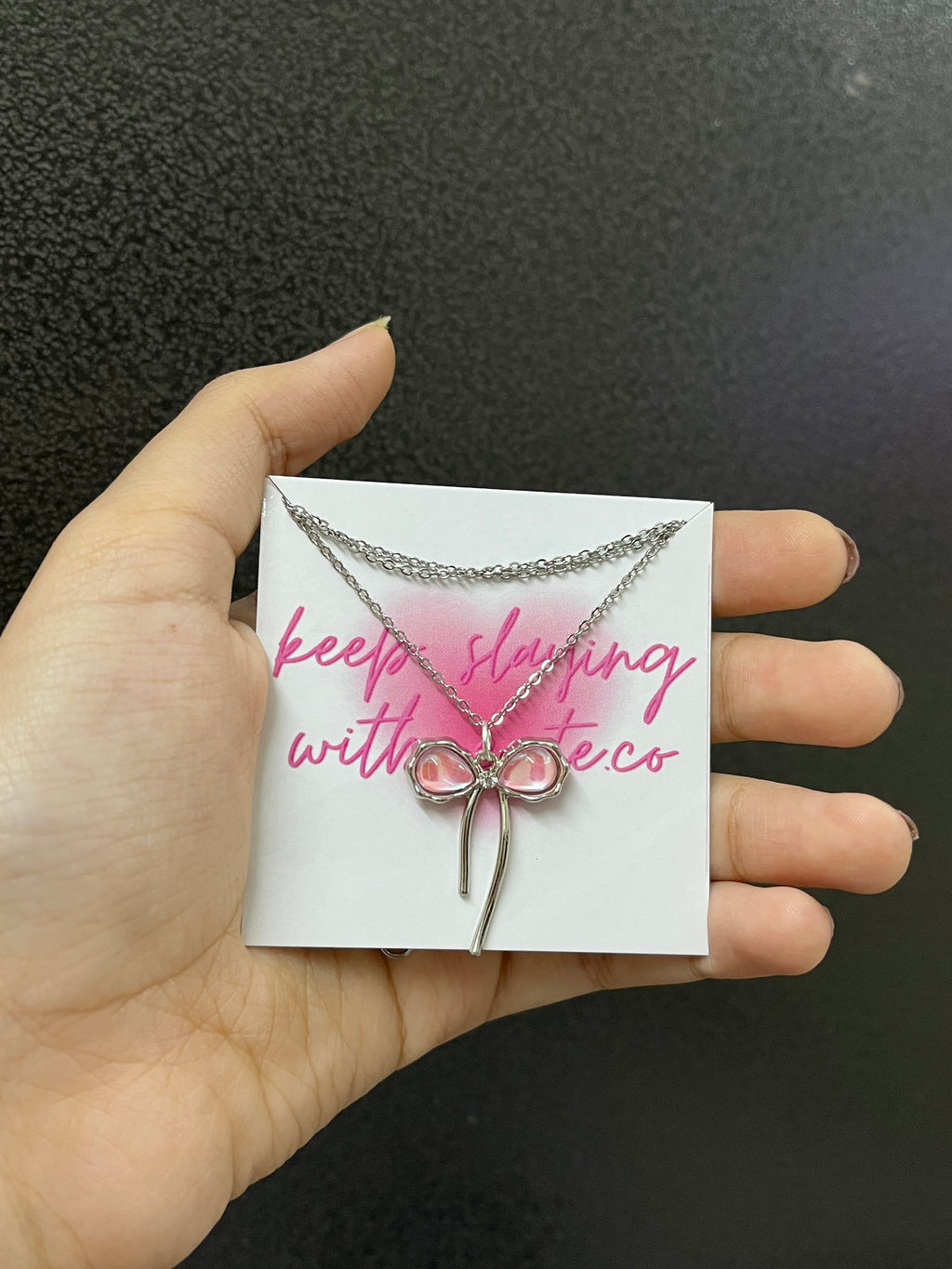 pink bow chain